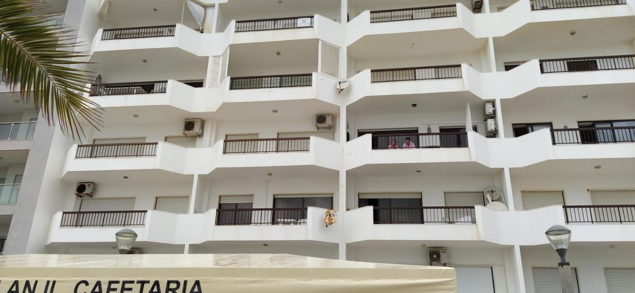 Quarteira, Algarve - Seaview - Horizonte Marアパートメント エクステリア 写真